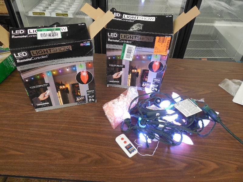lot 14 image: 2 SETS OF REMOTE CONTROLLED LED LIGHTS