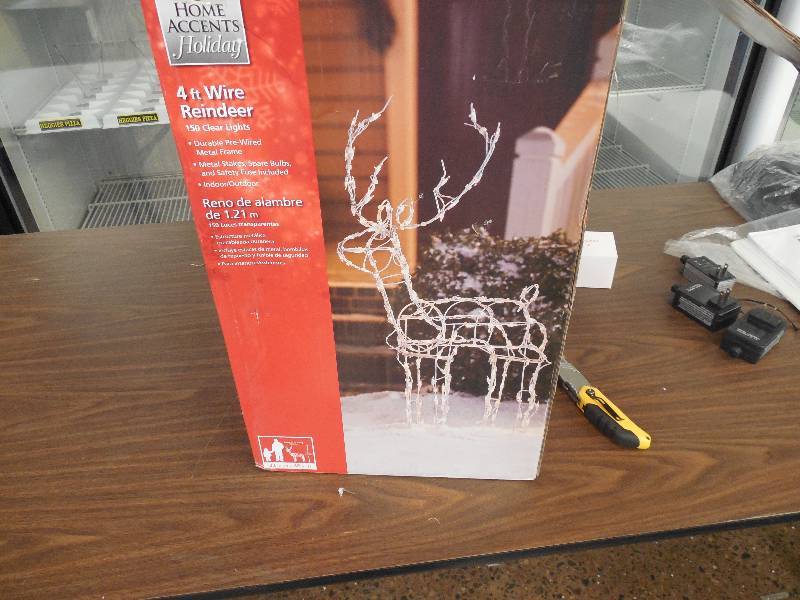 lot 17 image: 4 FOOT WIRE REINDEER