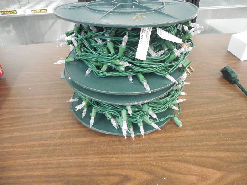 lot 20 image: 2 SPOOLS OF CHRISTMAS LIGHTS