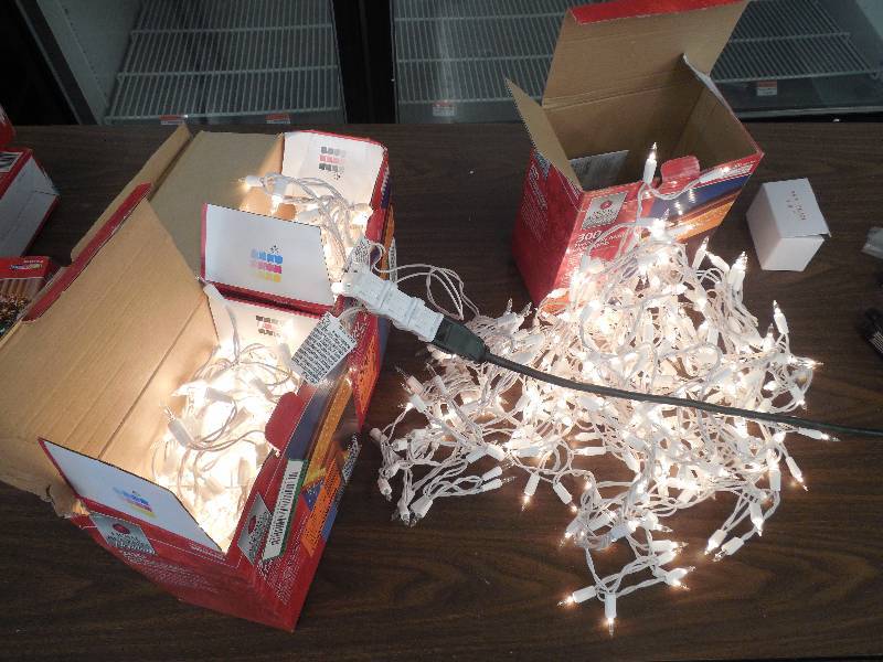 lot 21 image: (3) SETS OF 300 TWINKLING MINI ICICLE LIGHTS