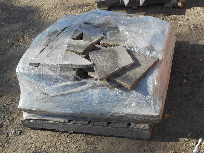 (1) Pallet Of 1 Thick Patio Stone,...