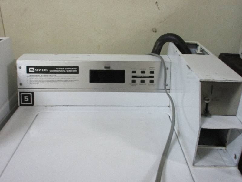 Maytag Commercial Washing machine
