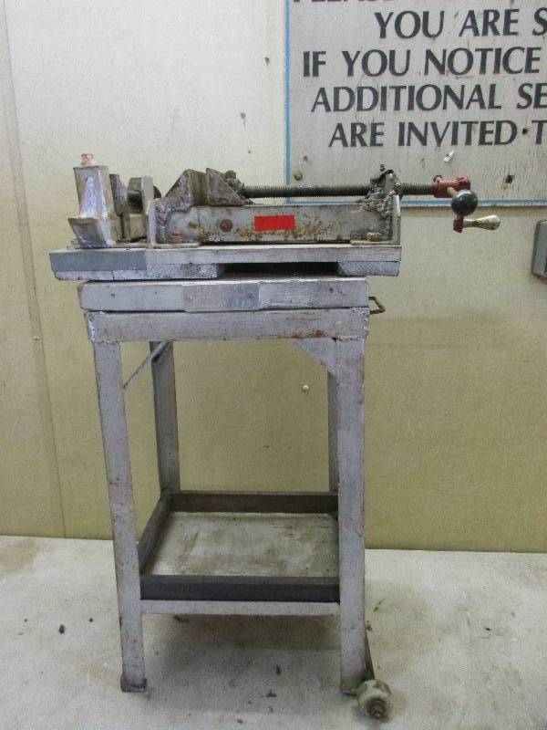 Vise on cart