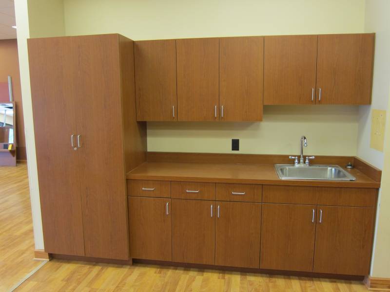 Counter Unit with Sink and SideUpper Storage