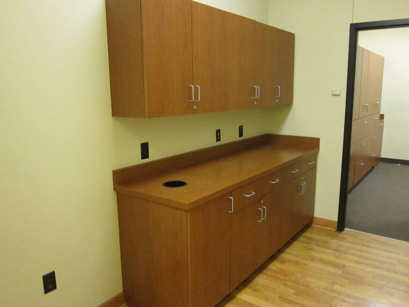 Counter Unit with Upper Storage