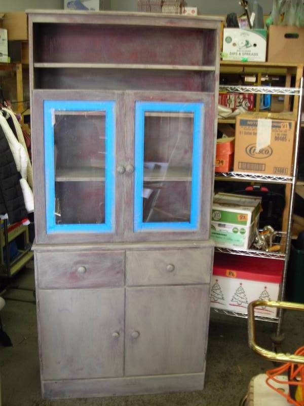 2-Piece Wood Hutch