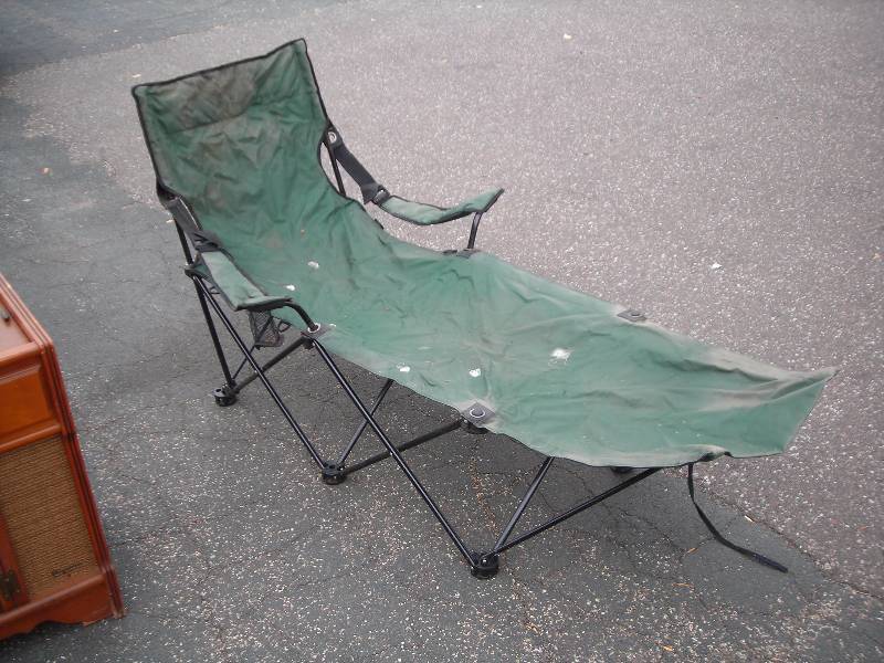 Folding Chaise Chair