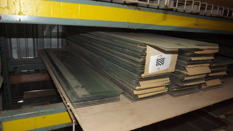 lot 62 image: Cabinet Making  Shelving Glass Pieces Lot