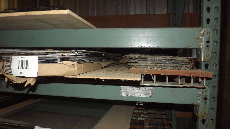 lot 68 image: Cabinet Making  Shelving Glass Pieces Lot
