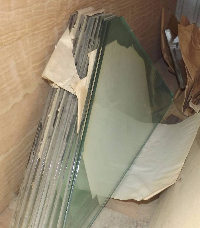 lot 48 image: Cabinet Making  Shelving Glass Lot