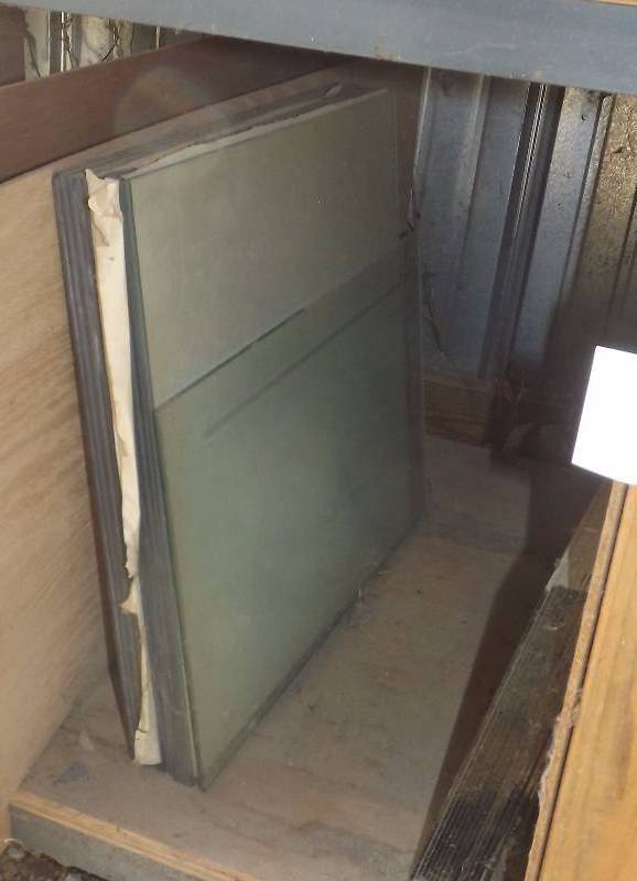 lot 51 image: Cabinet Making  Shelving Glass Lot
