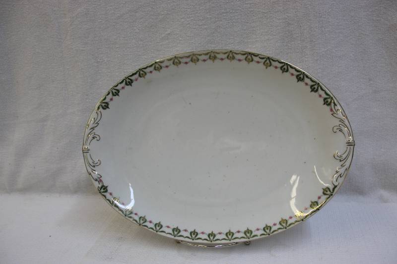 lot 12 image: Imperial Crown China Platter