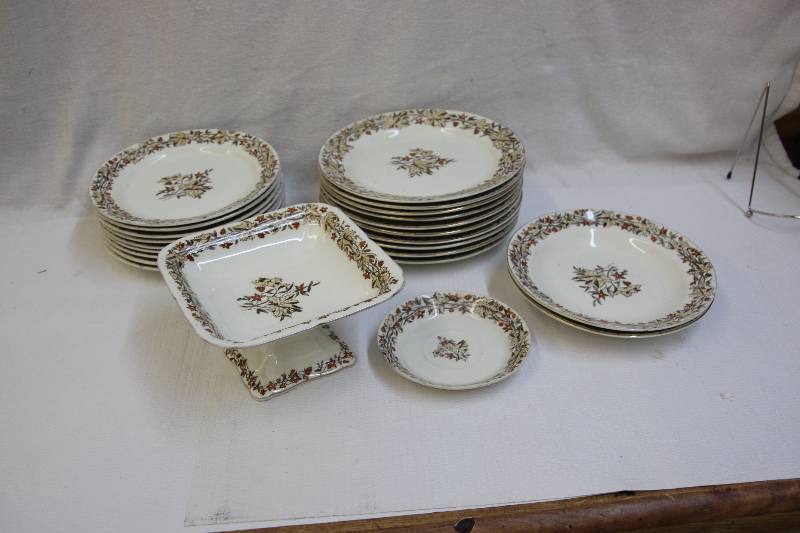 lot 33 image: John Maddox & Sons Royal Semi.Porcelain  Dishes
