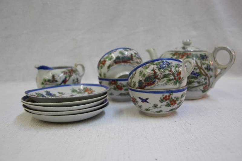lot 42 image: Tea Party Set