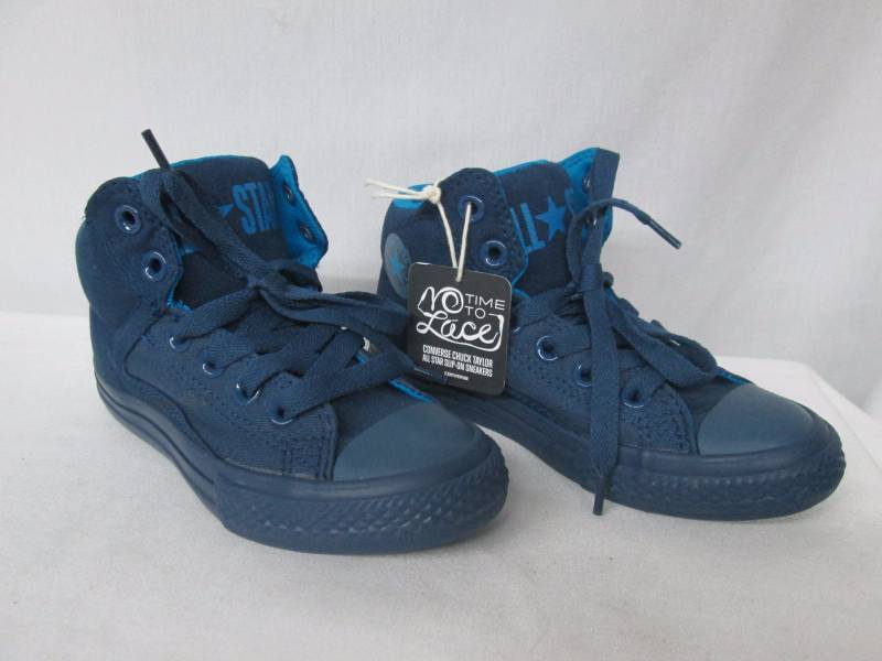 lot 37 image: Converse Kids CTAS Monochrome High Street Hi-Top