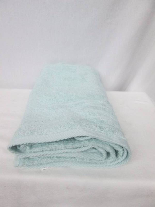lot 46 image: Alcove Hydroplush Bath Sheet