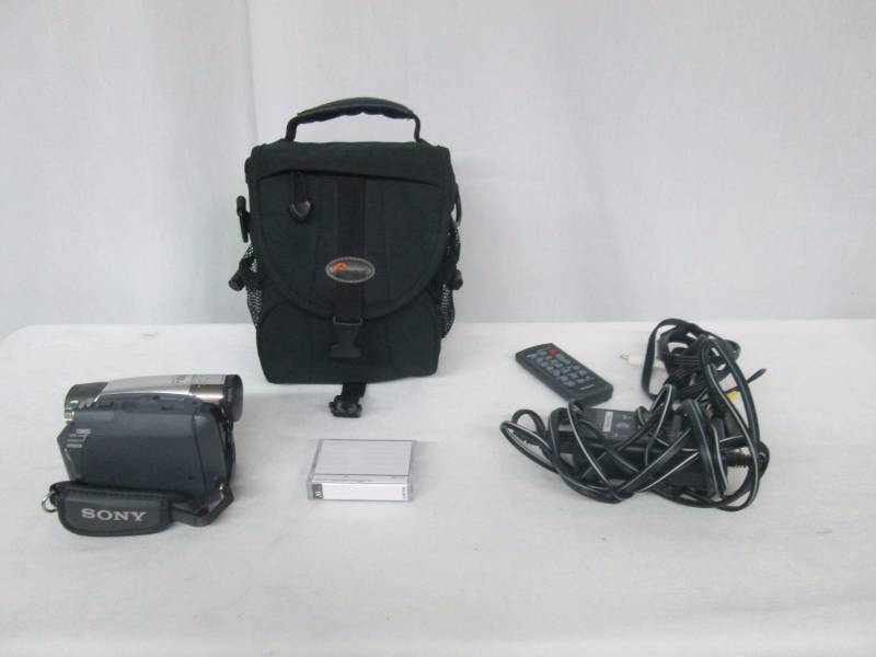 lot 20 image: Sony Handycam Video CameraRecorder