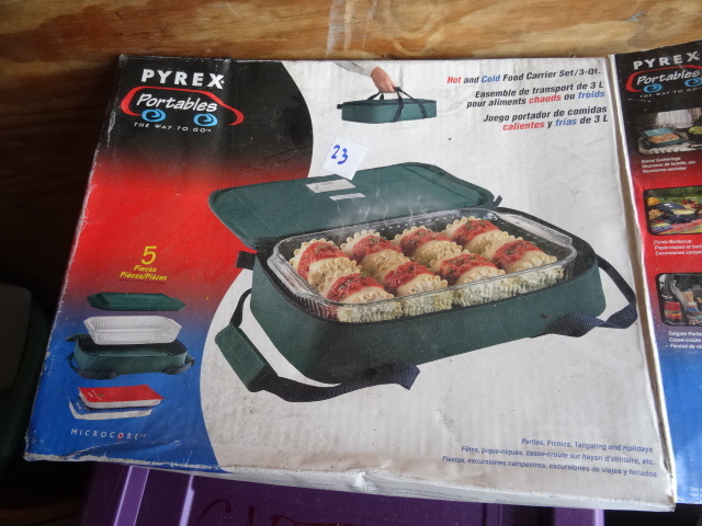Food carrier