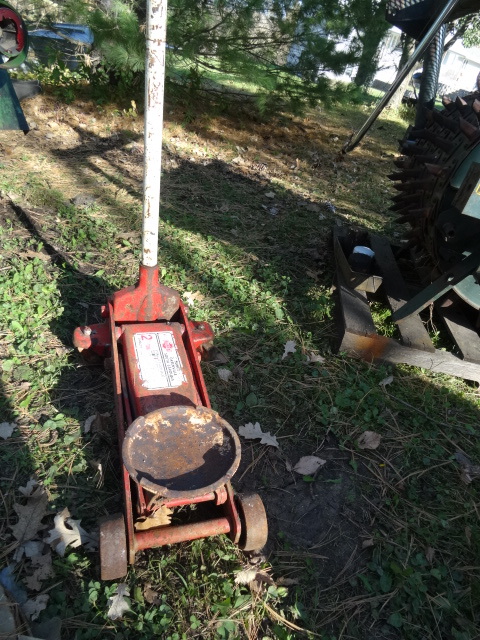 lot 14 image: Sunex 2 14 Ton Trolley Jack