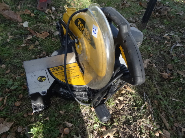 lot 22 image: Pro Tech 10 Miter Saw