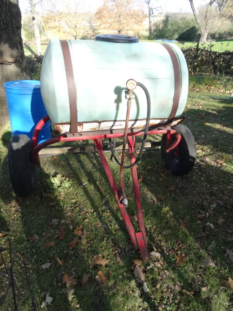 lot 30 image: Pull Type Sprayer 120 Gal.