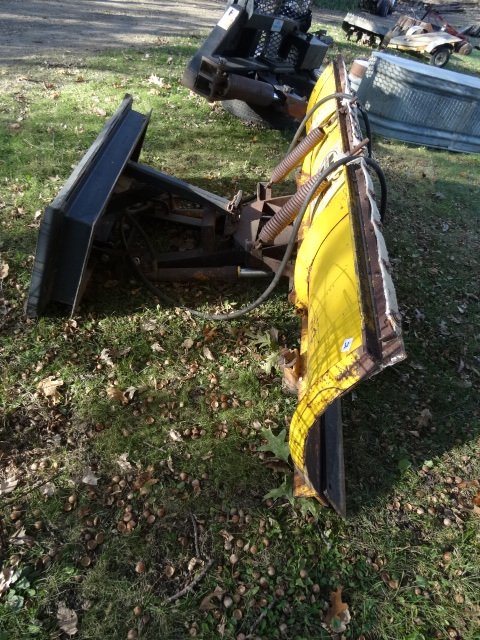 lot 32 image: 90 Meyer Snow Plow Converted