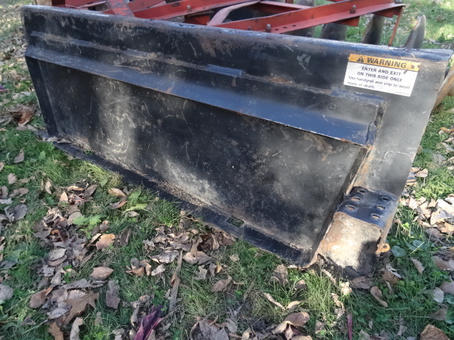lot 40 image: Bobcat Adapter Plate