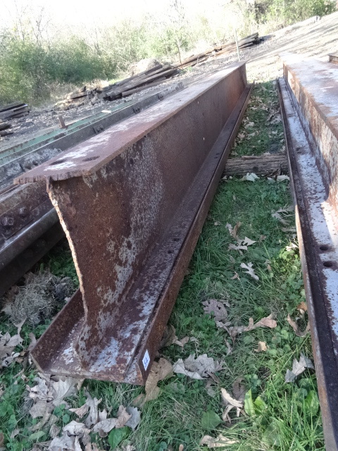 lot 52 image: Steel I Beams 20 X 16 X 7 Qty 2