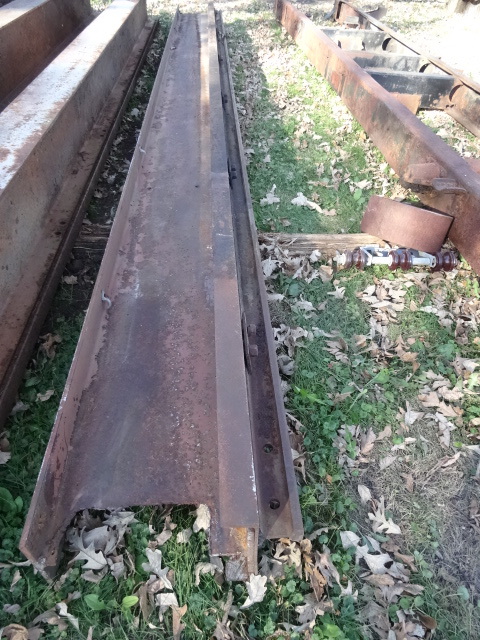 lot 54 image: Steel I Beams 20 X 16 X 7 Qty 2