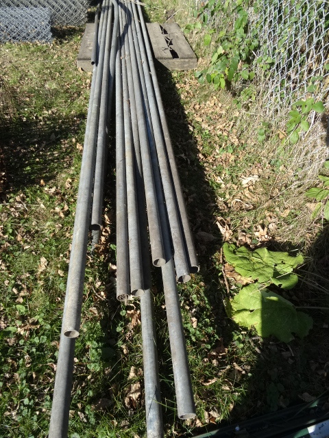 lot 64 image: Galvanized Fence Tubing