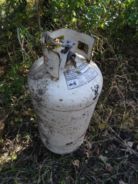 lot 92 image: 40 Lb. LP Tank