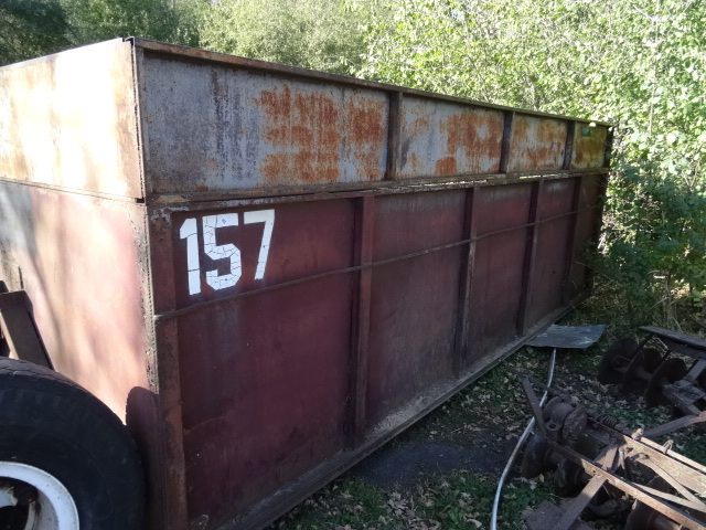 lot 102 image: Roll Off Dumpster 96 X 192