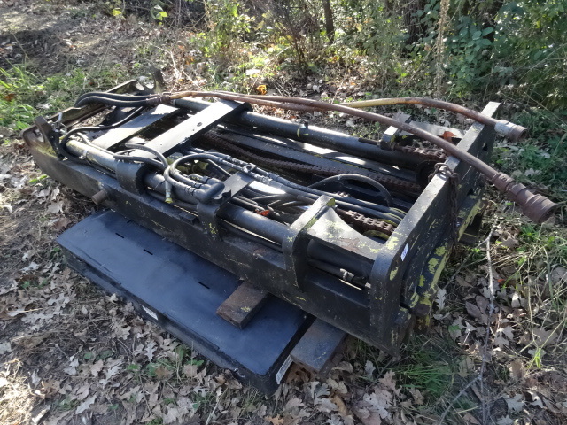 lot 127 image: 3 Stage Forklift Mast