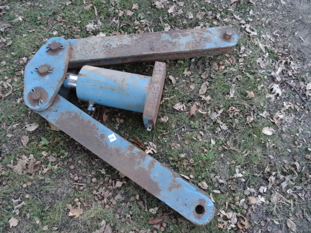 lot 272 image: 3 X 12 Hydraulic Cylinder