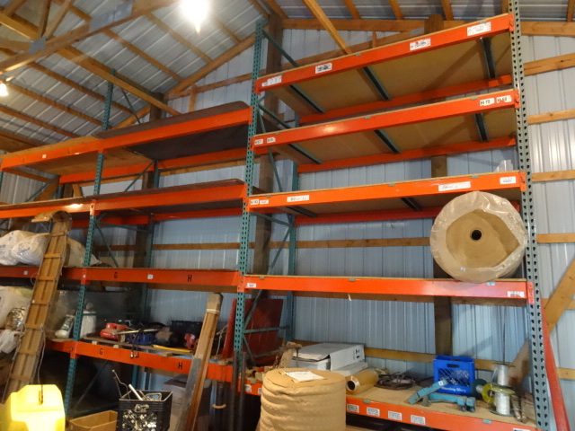 lot 146 image: Pallet Racking 3 Upright 16 X 42,