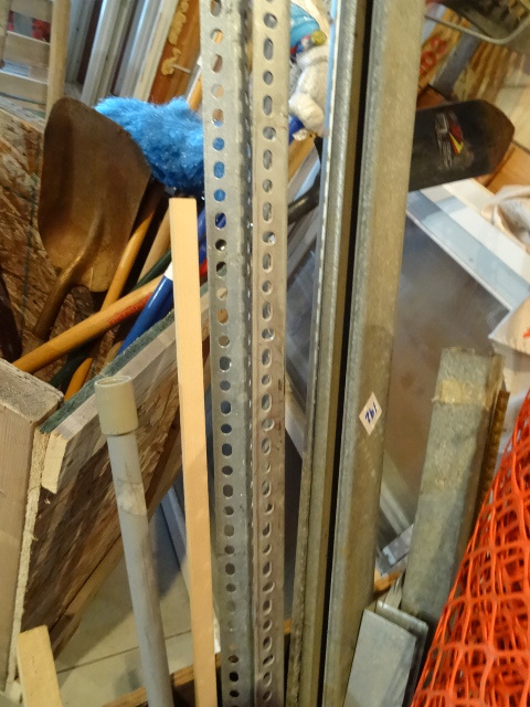 lot 192 image: Misc Iron Pieces,  Roll of Snow Fence