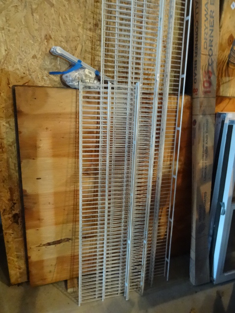 lot 197 image: Wire Shelves with Brackets