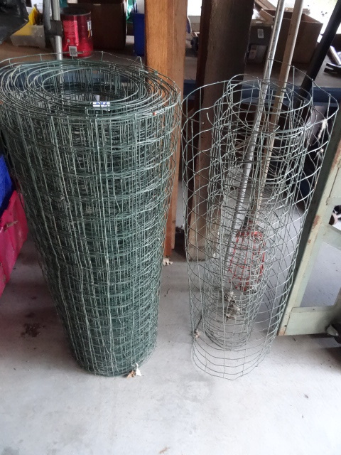 lot 207 image: 36 Garden Fence
