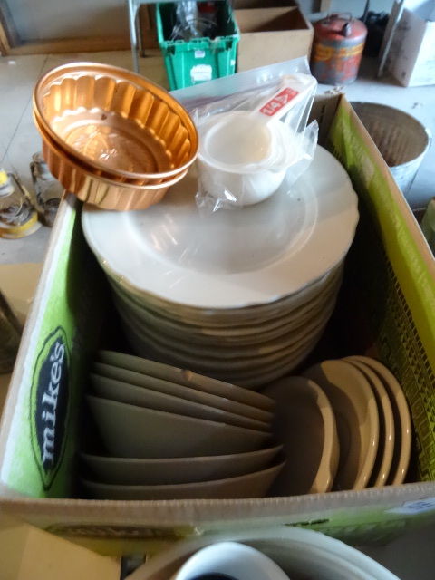 lot 221 image: Misc Dinner Plates, Measuring Cups