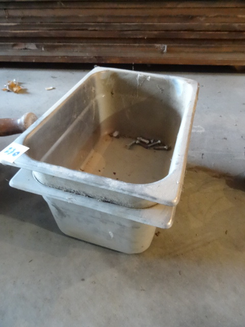 lot 230 image: 13 X 9 Stainless Pans Qty 2