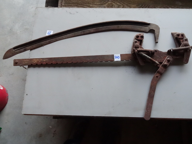 lot 263 image: Vintage Fence Stretcher,