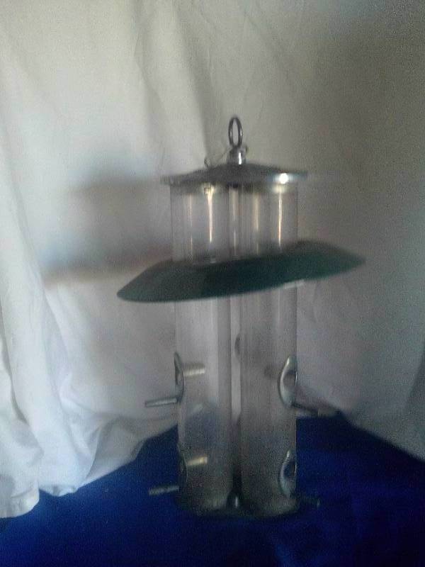 bird feeder