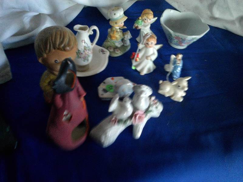 vintage knick knacks