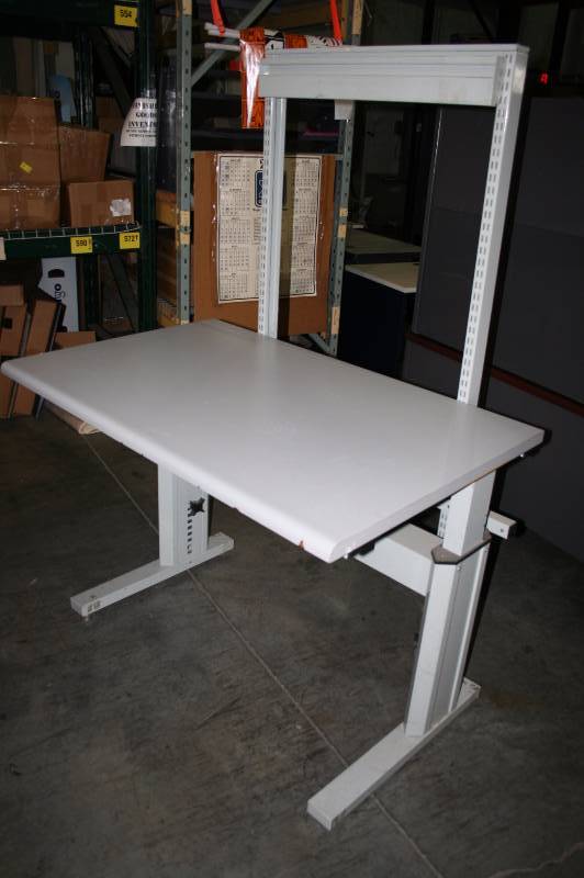Adjustable work station