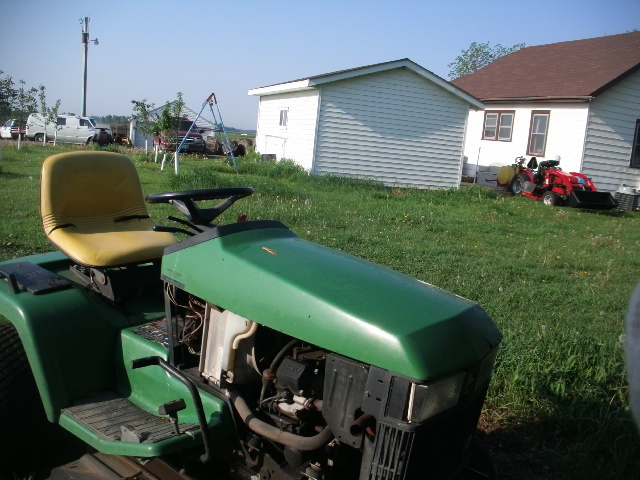 Riding Lawn Mower