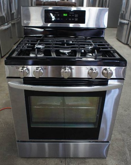 lot 5 image: LG Gas Stove - Model # (LRG3091ST)
