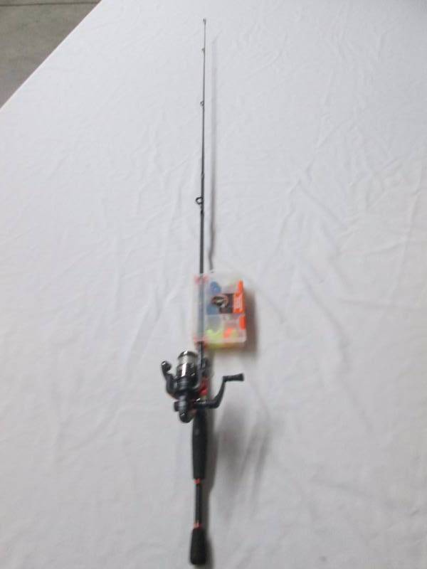 lot 17 image: Ready 2 Fish Rod and Reel
