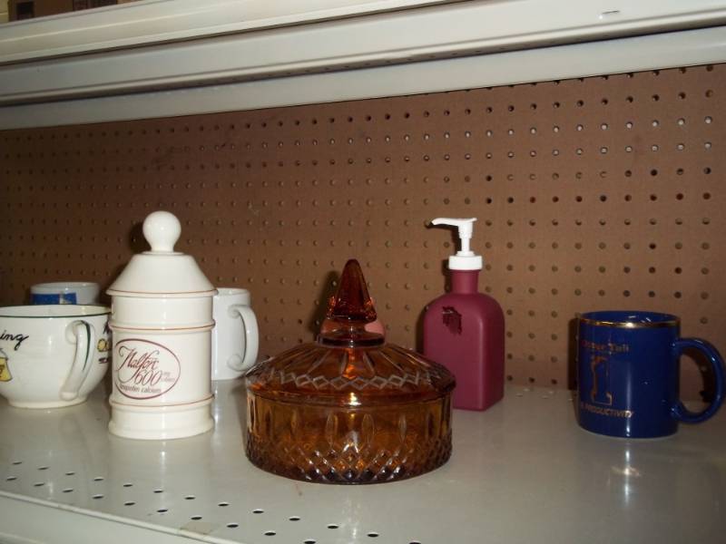 lot 109 image: Small Ceramic Bunny, Vintage Candy dish and Coffee Cups