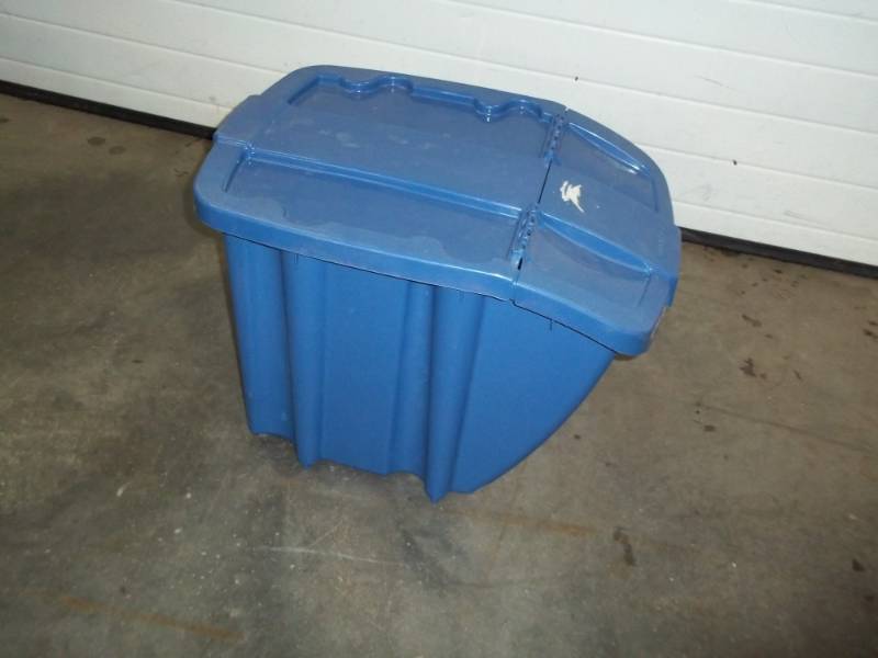 lot 125 image: Recycling  Staking storage tub