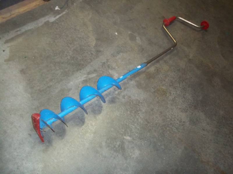 lot 91 image: Manual Ice Auger